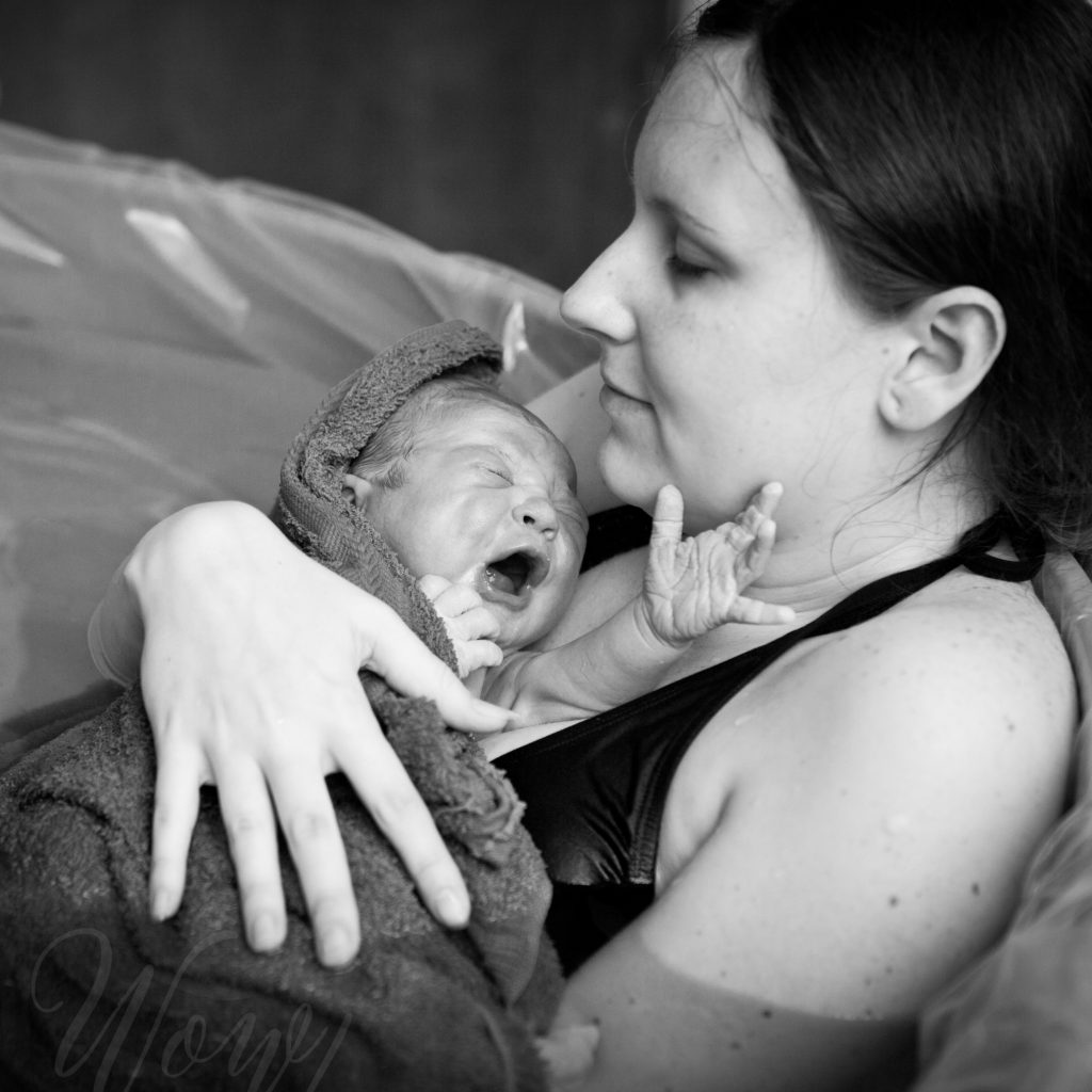 Anastasia Derr – freie Doula im Ortenaukreis: Vertraue dem natürlichen Geburtsprozess – eine physiologische Geburt ist vollkommen und fehlerfrei. Bereite dich mit einer authentischen und selbstbestimmten Geburtsvorbereitung auf eine kraftvolle und sichere Geburt vor.